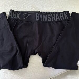 GYMSHARK CROPPED LEGGINGS 🦈🖤